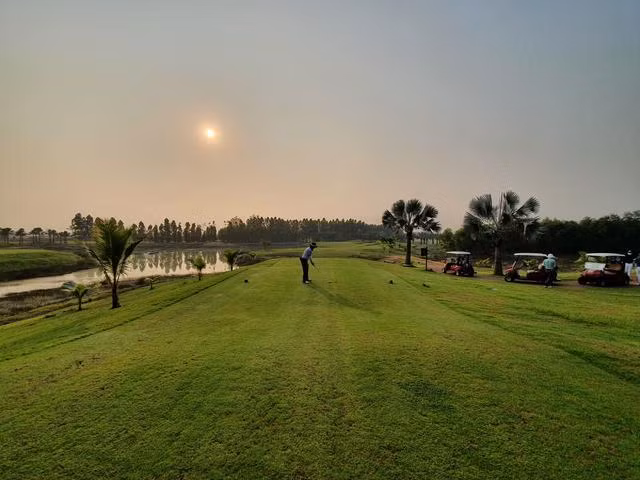 Mở cửa đón khách du lịch: Nhìn từ Thái Lan ảnh 1