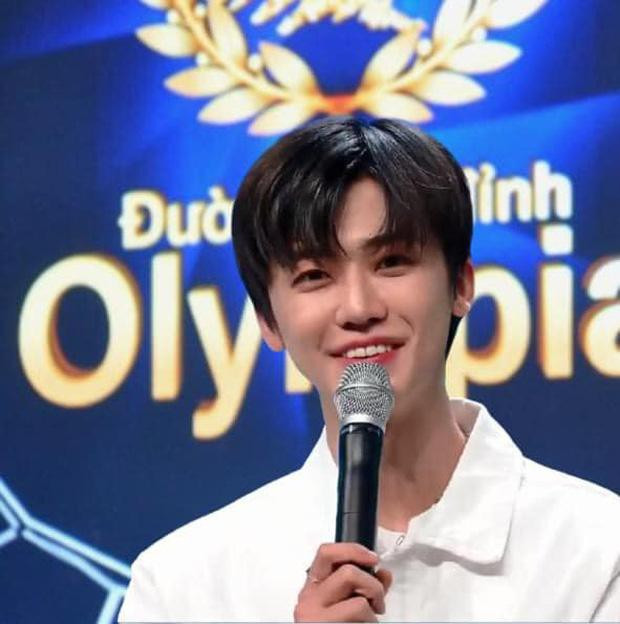 Thi sinh Olympia gay chao dao cong dong mang chi la san pham photoshop