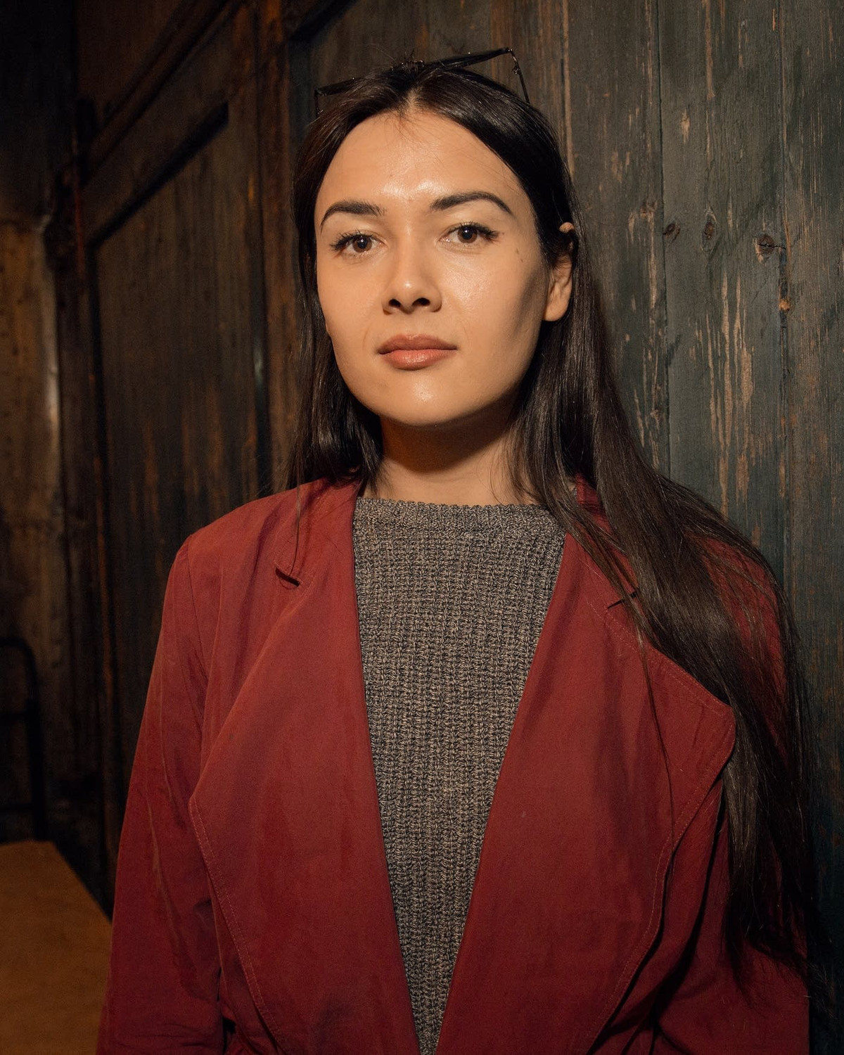 Patti Harrison là diễn viên hài thực lực tại Mỹ. Cô từng đóng trong phim A Simple Favor có sự tham gia của Anna Kendrick và Blake Lively. Nữ diễn viên cũng đóng vai chính trong series hài Shrill. Tuy có bố là người gốc Mỹ nhưng Harrison vẫn chịu sự miệt thị không đáng có chỉ vì mẹ là người Việt Nam. "Diễn viên gốc Á vẫn còn chịu nhiều sự phân biệt. Chuyển giới là cách giúp tôi nhìn thấy thế giới", cô nói với Vogue.