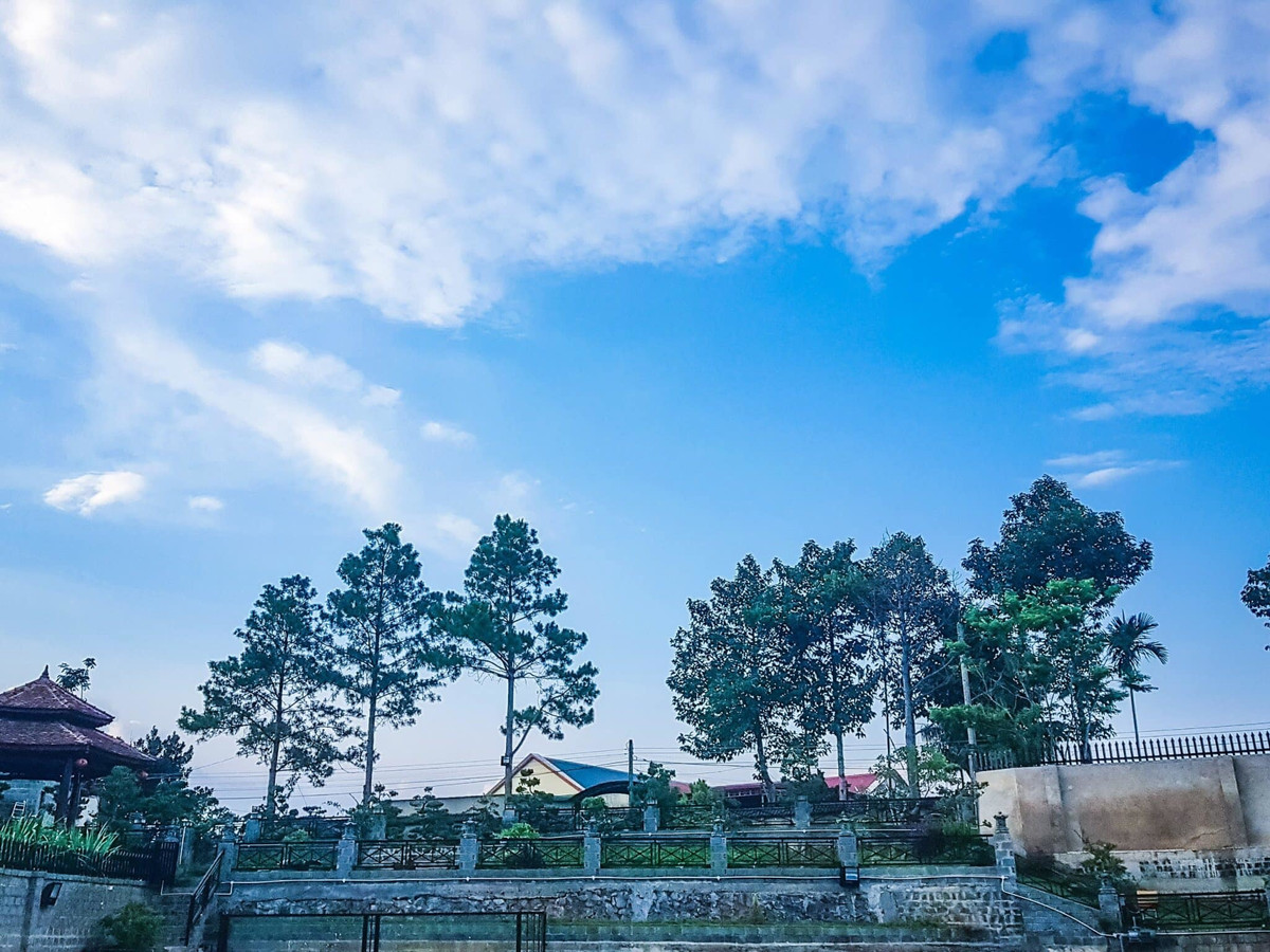 Cảnh quan thơ mộng của biệt thự.