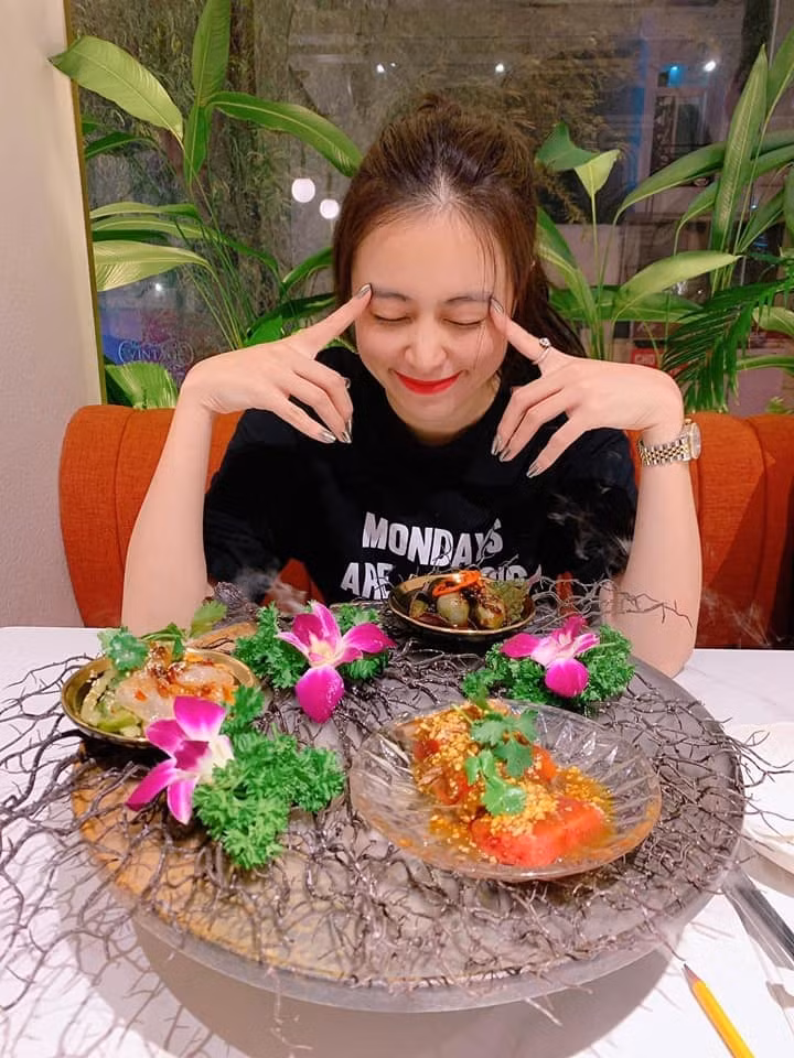 BTV Hoai Anh thoi su 19h dep dai cac-Hinh-12