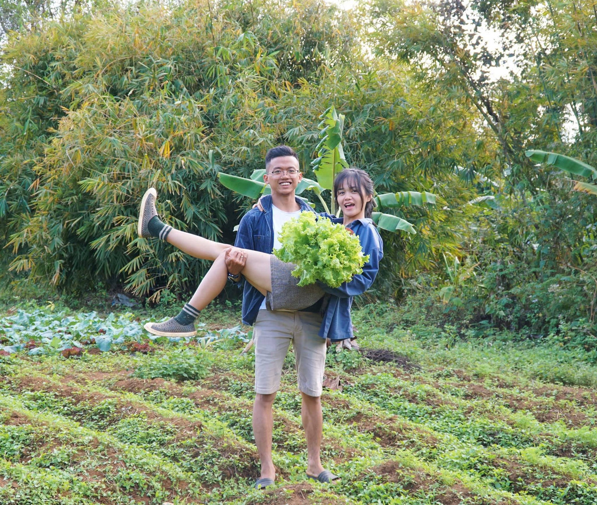 Vo chong 9X roi Sai Gon ve rung lap nghiep