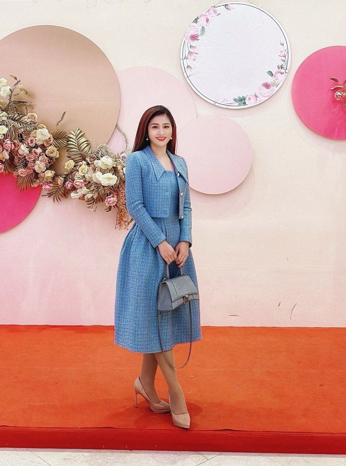 Ve dep man ma cua BTV Minh Trang thoi su 19h-Hinh-7