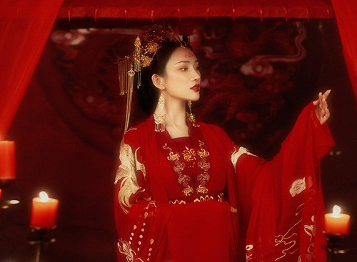 Chuyện động phòng đêm tân hôn của phụ nữ làm vợ lẽ thời xưa Chuyen dong phong dem tan hon cua phu nu lam vo le thoi xua