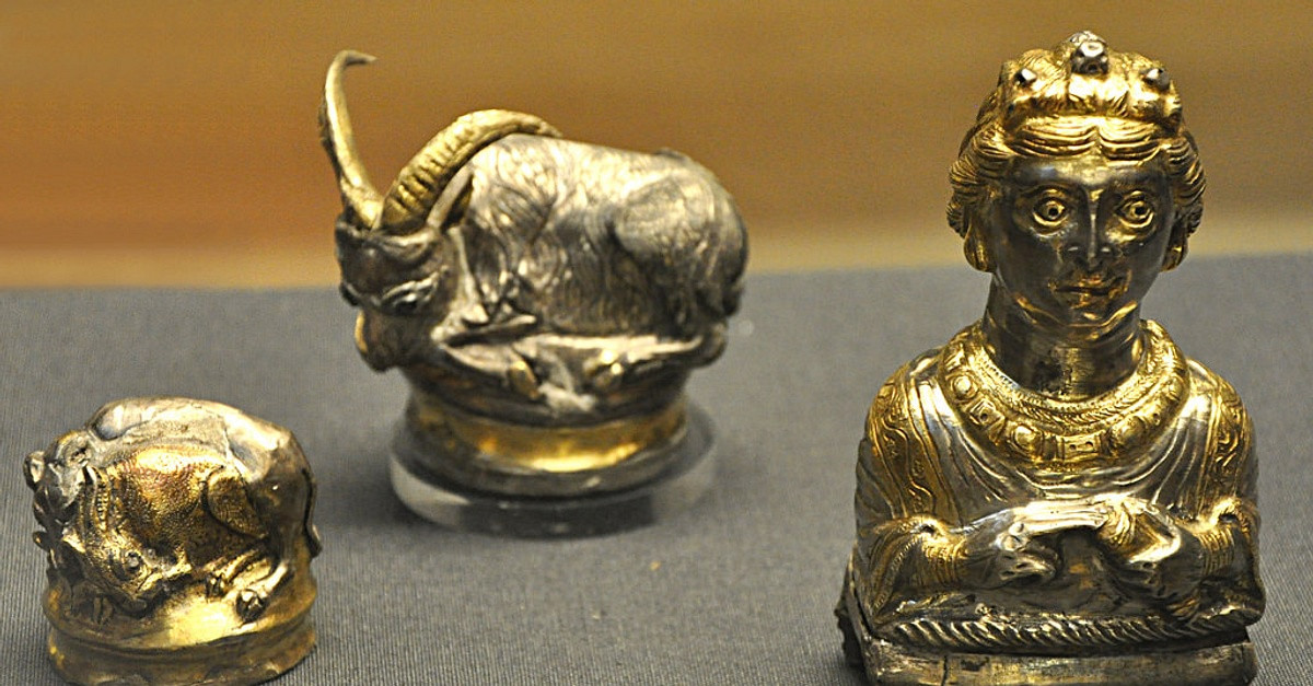 Nguoi dan ong choang vang khi biet minh da phat hien kho bau lon nhat nuoc Anh!-Hinh-2