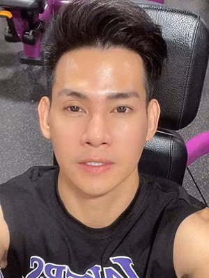 Phung Ngoc Huy gio ra sao sau hon mot nam Mai Phuong qua doi?-Hinh-3