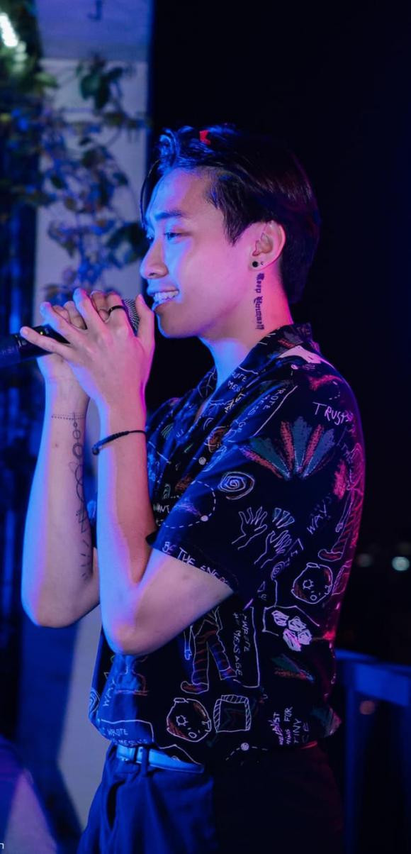 Em trai dien vien Van Anh: Noi buoc anh trai dan than vao showbiz-Hinh-4