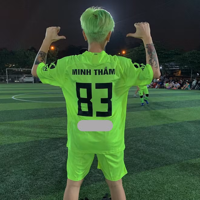 Lai them hint Decao dang hen ho co chu shop xinh dep-Hinh-2