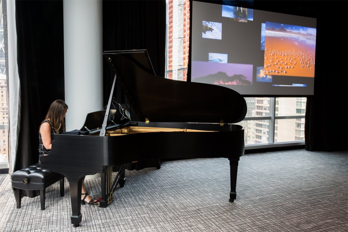  Tòa nhà cũng bố trí một chiếc đàn dương cầm để những cư dân thể hiện tài năng âm nhạc của mình.