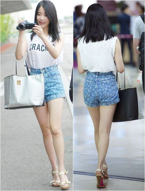  Tuy nhiên, so sánh với ảnh đời thường do báo chí chụp IU, nhiều người vẫn ngạc nhiên vì chiều dài chân của cô ngắn hơn những bức ảnh trên mạng xã hội khá nhiều, kể cả khi đã đi giày cao gót. Giải thích về loạt ảnh với chiều cao và đôi chân dài như siêu mẫu trên, trợ lý của IU cho biết họ có kỹ năng chụp hình dành riêng cho nữ ca sĩ.