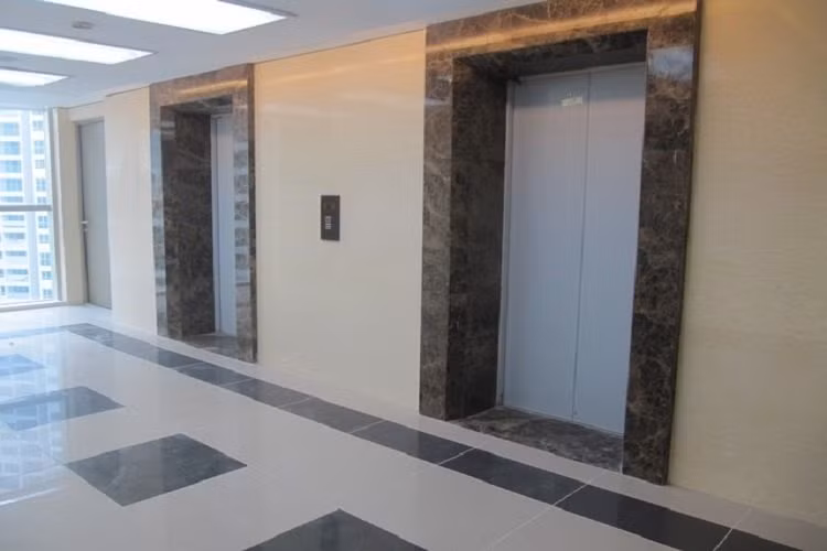 Thay nha co 13 dau hieu nay la dang bi sat khi bua vay-Hinh-3