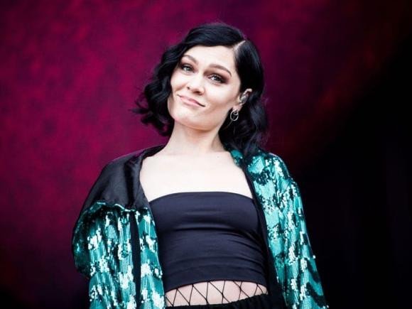 Sao Hollywood va nhung cau chuyen sau khi xam hinh-Hinh-7