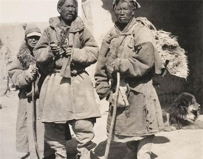 Loạt ảnh cuối thời nhà Thanh phơi bày cuộc sống cơ cực của người dân - Hình 6 Loat anh cuoi thoi nha Thanh phoi bay cuoc song co cuc cua nguoi dan-Hinh-6