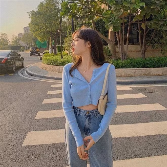 Nhung mau cardigan mua thu de khien ban tro nen que kieng vi loi mot-Hinh-5