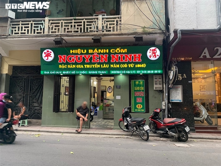 Lang com noi tieng Ha Noi im lim giua mua dich-Hinh-4