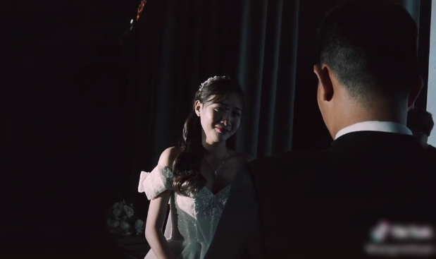 Nguyen nhan gi ma chu re khoc nuc no o dam cuoi-Hinh-5