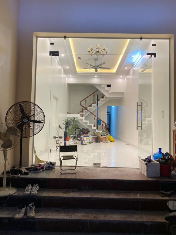 Dien vien Doan Quoc Dam khoe ngoi nha moi tau-Hinh-3