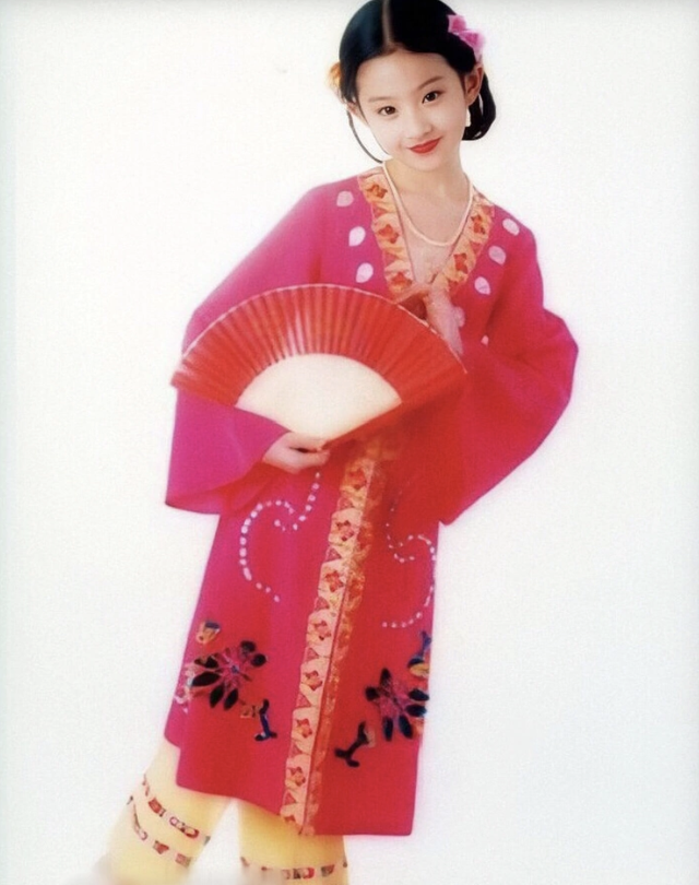 Luu Diec Phi thoi tho au trong ra sao?-Hinh-10