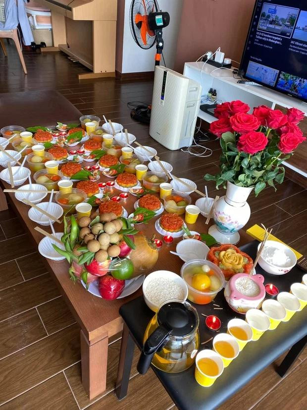 Khong con quan khan ta, con gai Vo Ha Tram 