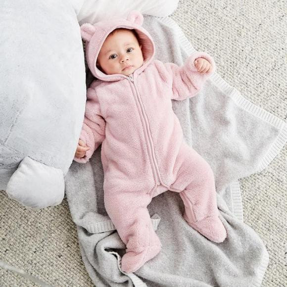 Mua dong du lanh den dau, cha me cung khong nen de con ngu nhu the nay