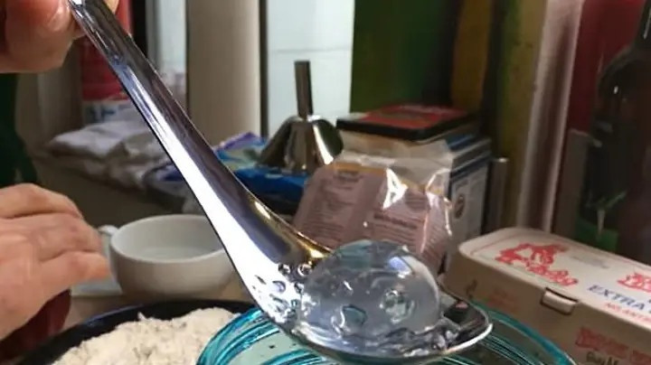 Thu thach nuoc chien dau nguy hiem tren mang TikTok