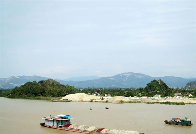 Sông nằm trong hệ thống sông Thái Bình. Ảnh: Lanhlungboss. 