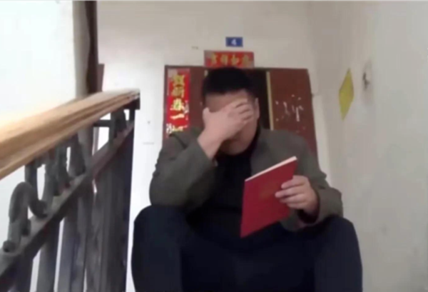 Cu ba tra dong tien thue nha 19 nam, khach mua vach dieu bat thuong