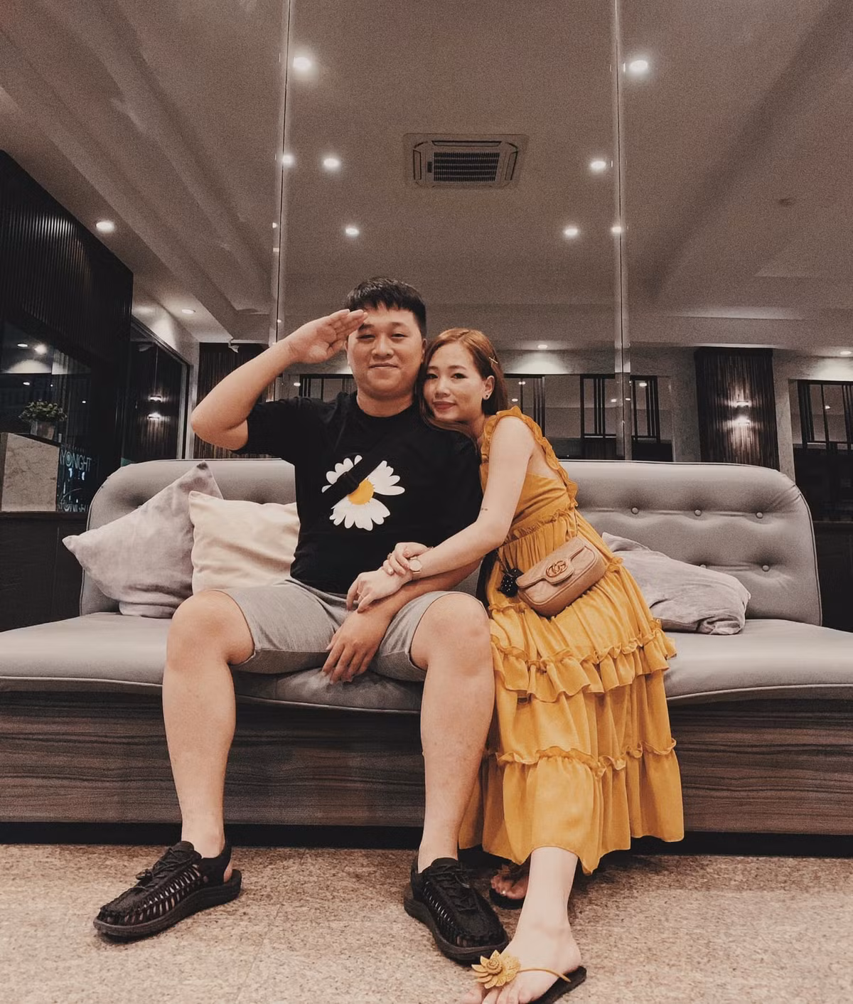 Tung muon lay chong giau, co gai 