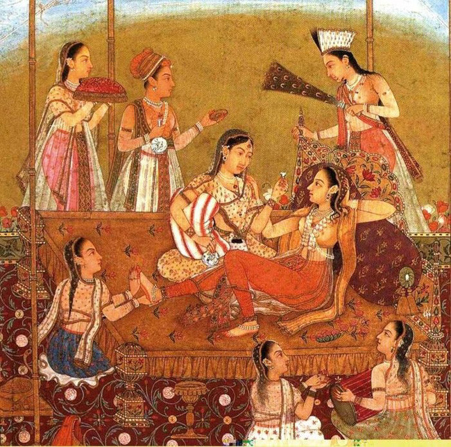 Tuy nhiên, chỉ có một phần nhỏ trong cuốn Kama Sutra mô tả về các tư thế "yêu" để đạt thăng hoa khi làm "chuyện ấy". Trong khi đó, phần lớn nội dung cuốn sách cổ này cung cấp kiến thức chung về cấu tạo cơ thể, đề cập tới diễn biến tâm lí của đàn ông và phụ nữ trước cũng như sau khi quan hệ...