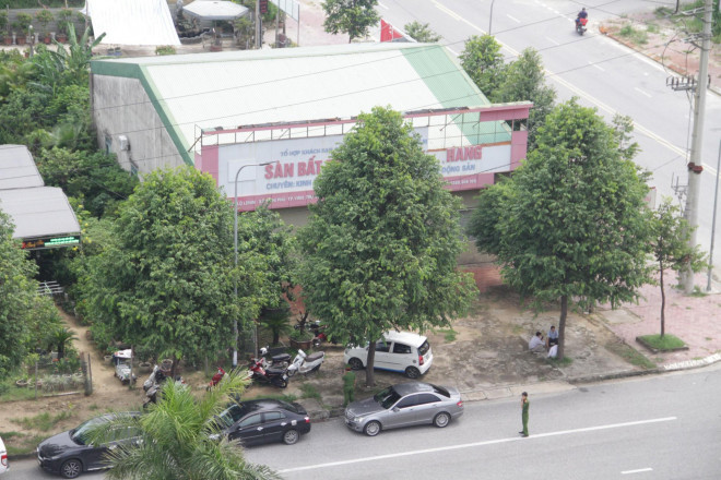 Khu đô thị vip khiến 2 vợ chồng đại gia bị bắt ở Nghệ An - Hình 2 Khu do thi vip khien 2 vo chong dai gia bi bat o Nghe An-Hinh-2