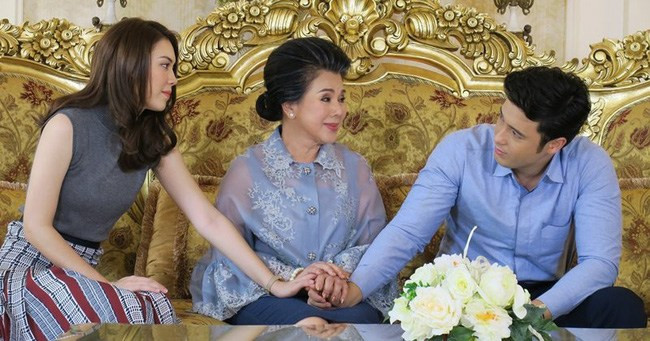 Đến chơi mẹ chồng tương lai bắt ngủ chung phòng Den choi me chong tuong lai bat ngu chung phong