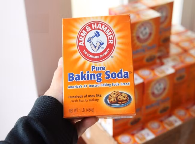 4 vat dung ban khong bao gio nen lam sach bang baking soda-Hinh-2