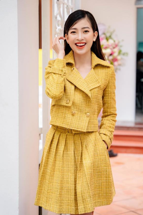 Nu MC 9x duoc ban trai cau hon sau 5 nam hen ho-Hinh-6