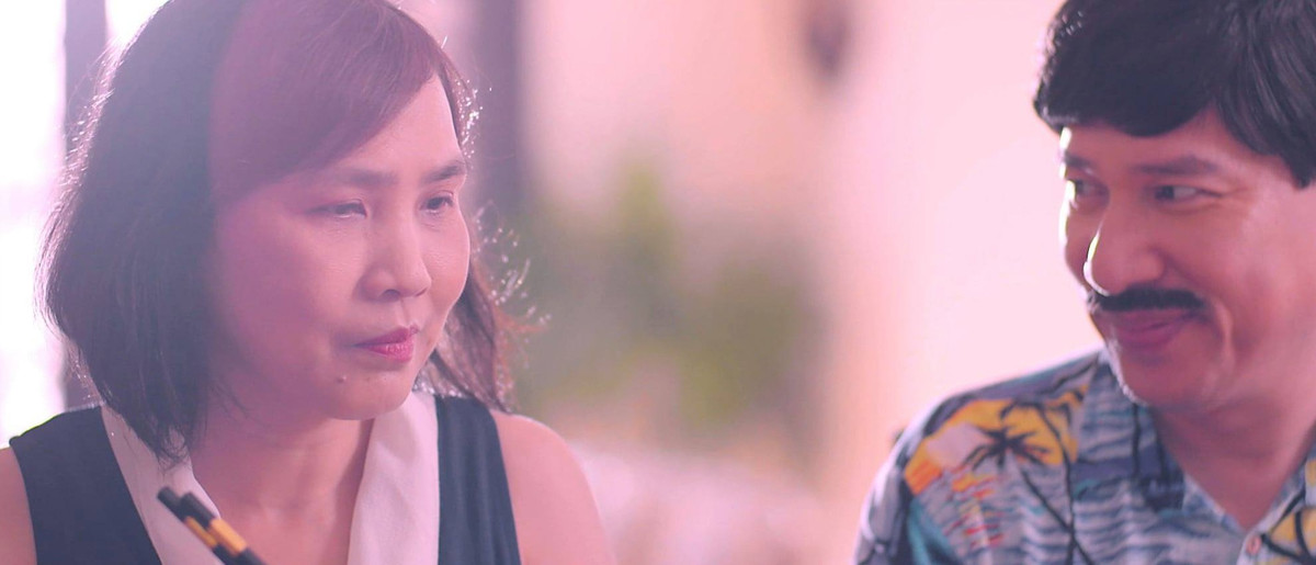 Nu dien vien chuyen dong vai giup viec