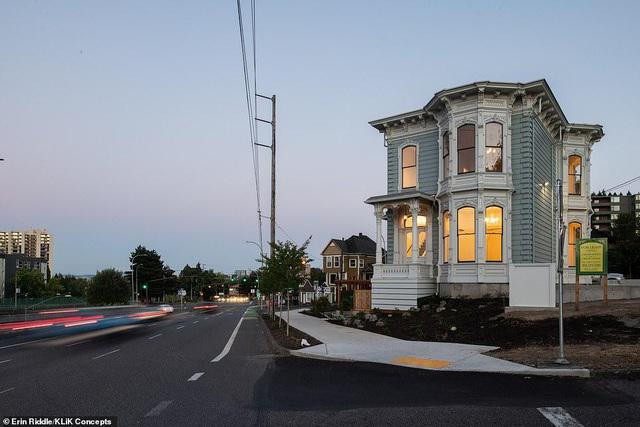 Can canh biet thu 41 ty tung duoc cat lam doi de van chuyen tren pho-Hinh-5