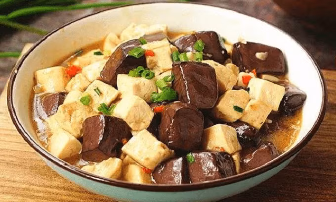 Dau phu dem nau chung voi 4 loai thuc pham la vua canxi-Hinh-3