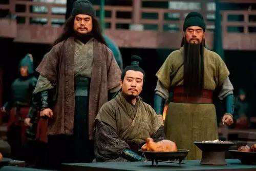 Nhan vat ha duoc 2 nguoi trong Ngu ho tuong Tam Quoc la ai?