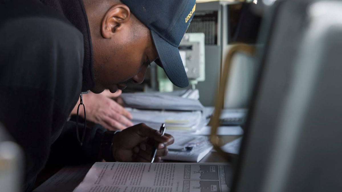 Lau Nam Goc muon thoat phu thuoc vao GPS-Hinh-2