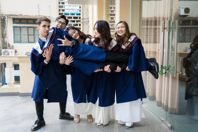 Rufino Aybar: Chan dung hoc ba cua khoa Luat Hoc vien Ngoai giao-Hinh-5