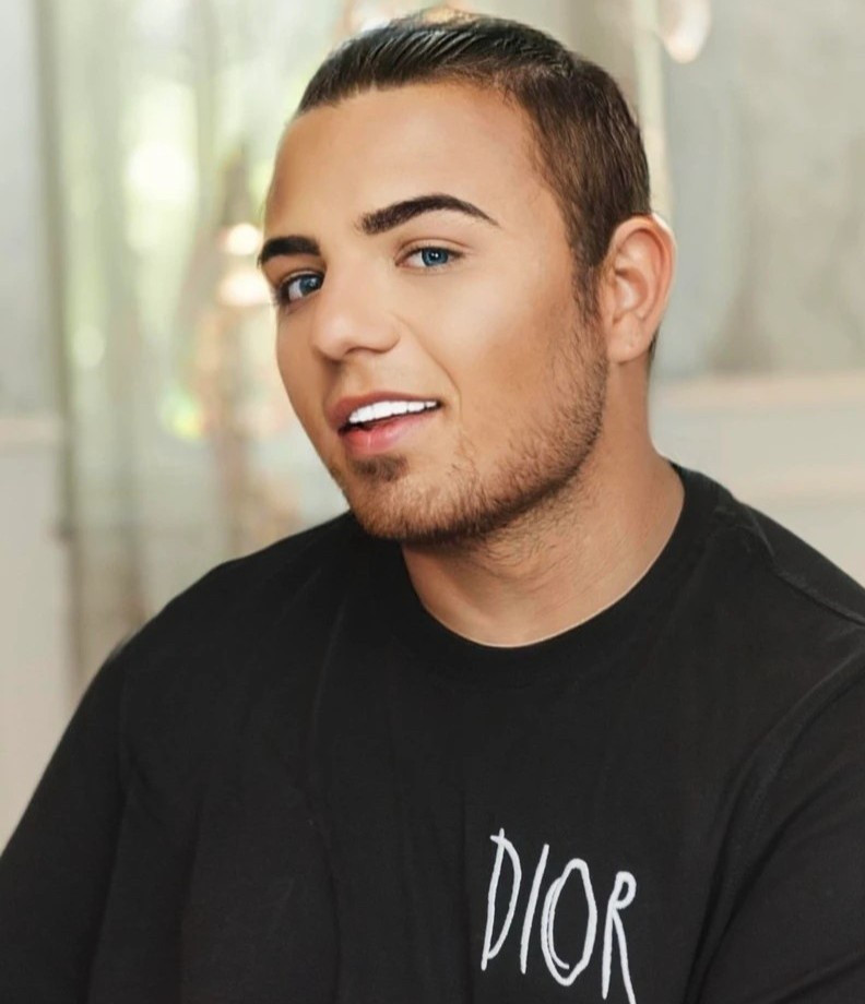 Tra gia vi guong mat chuan Instagram-Hinh-4