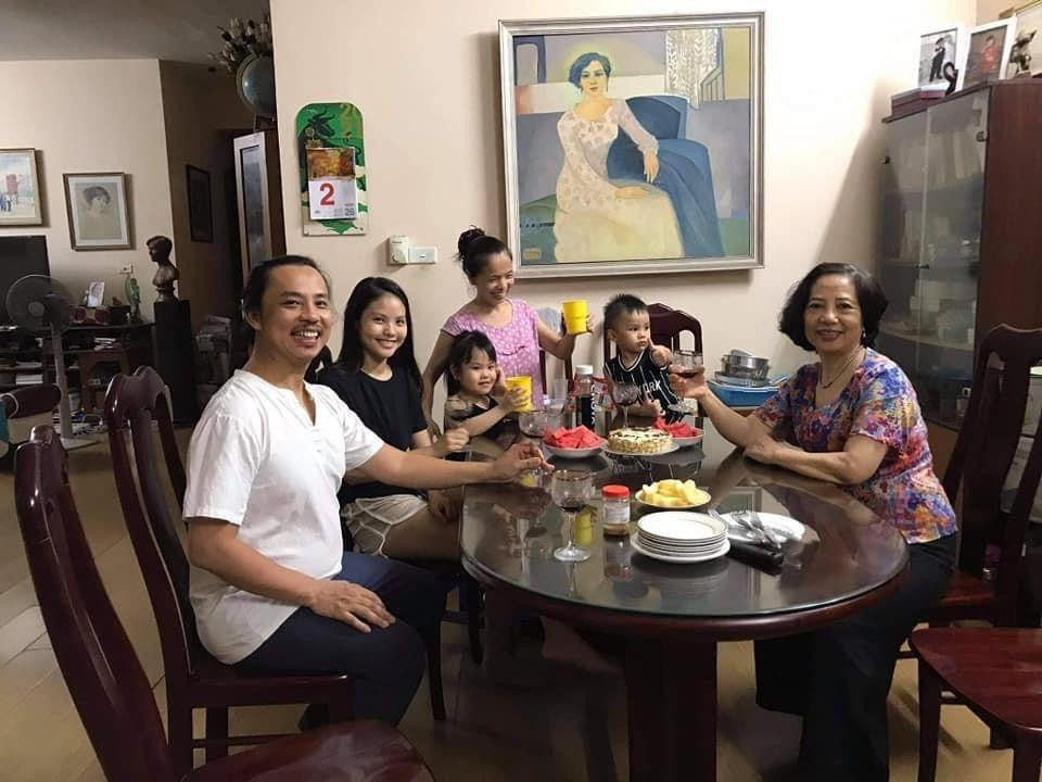 hìn những hình ảnh mà Chí Anh chia sẻ, không ai nhận ra kiện tướng dancesport điển trai năm nào từng đốt cháy những sân thi đấu lớn nhỏ trên thế giới.