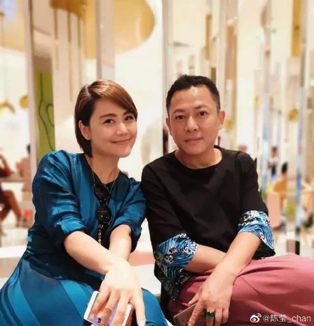 2 ban giang ho cua Trieu Vy trong 