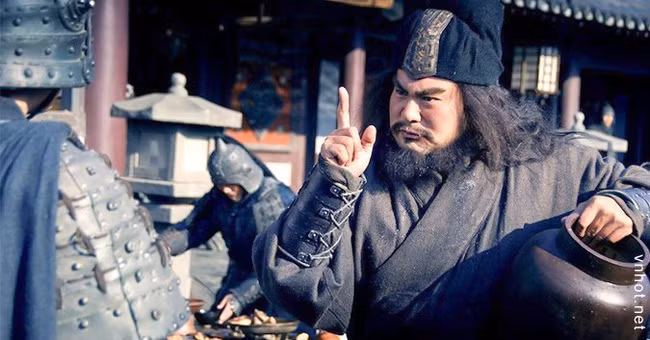 Truong Phi het lon, Ha Hau Kiet vo mat ma chet la hu cau?