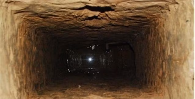 Bi an lang mo manh tuong cua Tan Thuy Hoang-Hinh-3