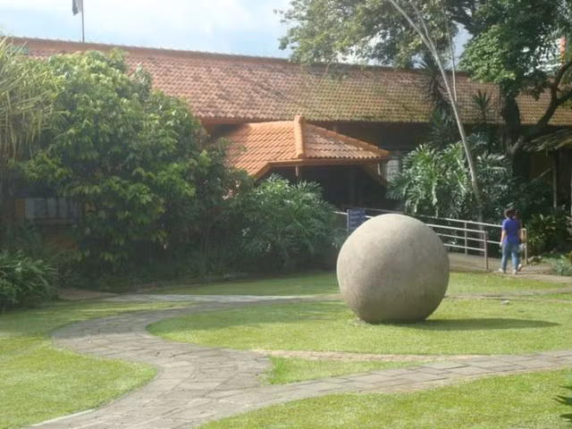 Nhung vien da tron hang nghin nam tuoi o Costa Rica-Hinh-3