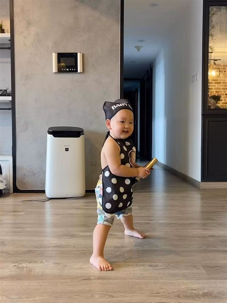 Hinh anh con trai Tra My Idol hoa dau bep nhi sieu dang yeu-Hinh-7