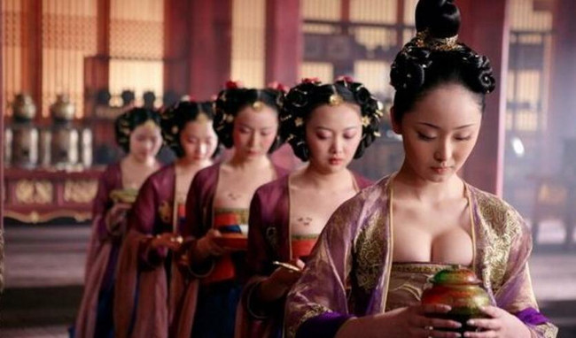 Vị hoàng đế thác loạn, ngông cuồng khét tiếng Trung Hoa - Hình 2 Vi hoang de thac loan, ngong cuong khet tieng Trung Hoa-Hinh-2