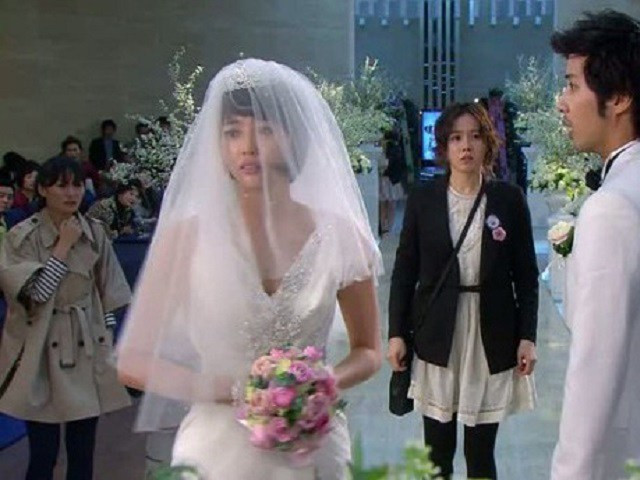 Trong hôn lễ, tôi tái mặt tưởng tình 1 đêm của mình rồi sốc ngã ngửa - Hình 2 Trong hon le, toi tai mat tuong tinh 1 dem cua minh roi soc nga ngua-Hinh-2