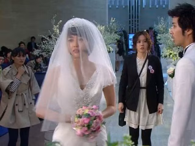 Trong hon le, toi tai mat tuong tinh 1 dem cua minh roi soc nga ngua-Hinh-2