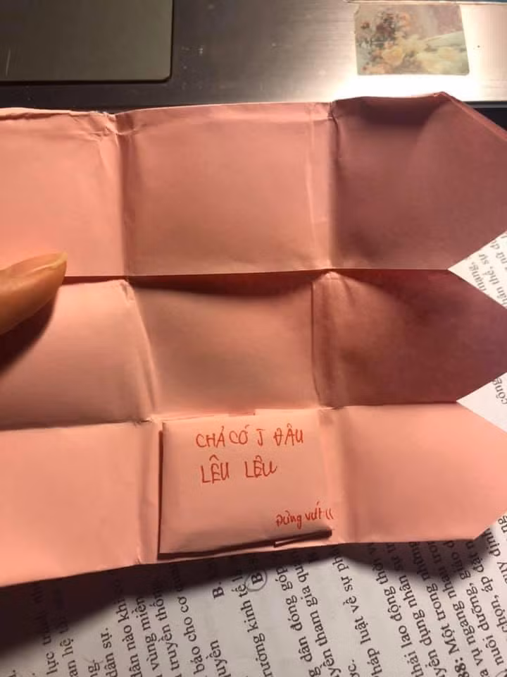 "Lá bùa" đặc biệt mà cô bạn 2k3 nhận được trong kỳ thi THPT ảnh 3